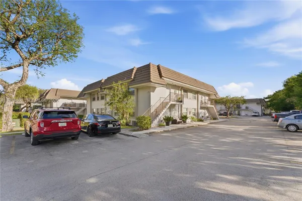 $2,100 | 6921 Southwest 129th Avenue, Unit 5, Miami, FL 33183
