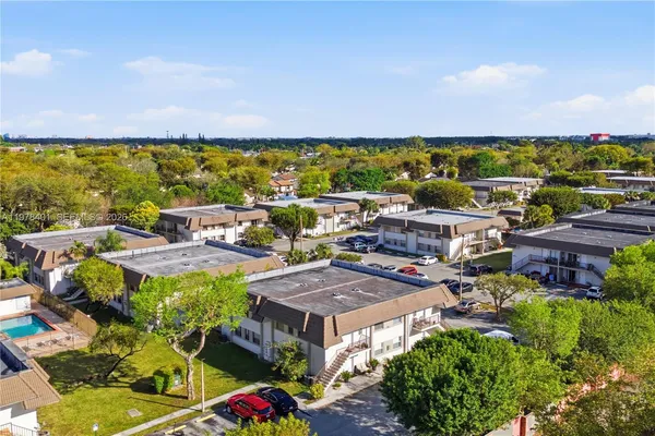 $2,100 | 6921 Southwest 129th Avenue, Unit 5, Miami, FL 33183