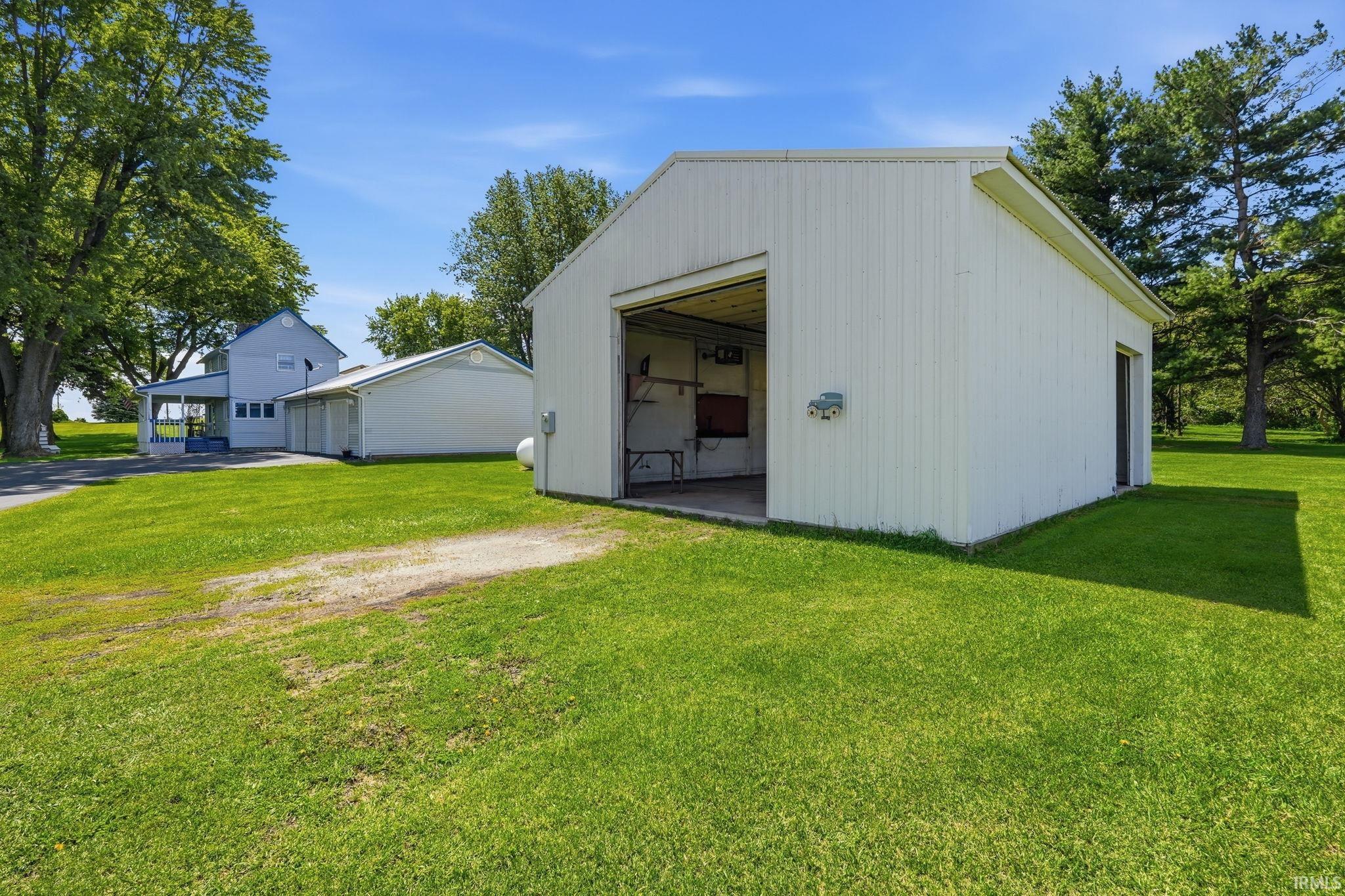 8615 Branstrator Road Fort Wayne, IN 46809 - Photo 29 of 36