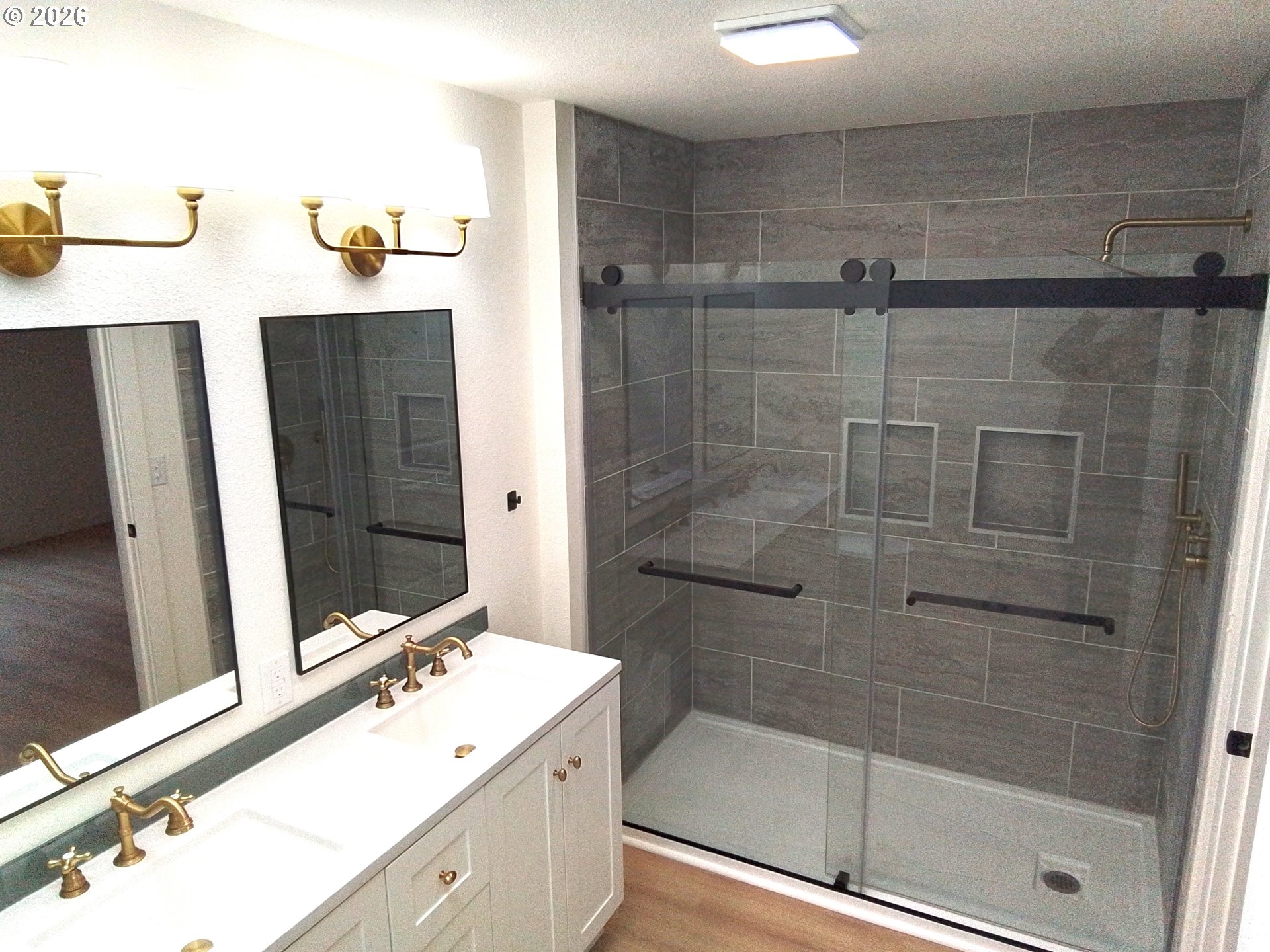 3139 Michigan Street Longview, WA 98632 - Photo 12 of 29 Hallway