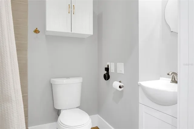 $895,000 | 299 West 4th Avenue, Windermere, FL 34786