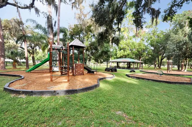 $895,000 | 299 West 4th Avenue, Windermere, FL 34786