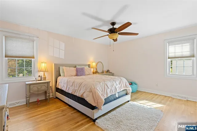 $1,100,000 | 3 Old Farm Road, Verona, NJ 07044