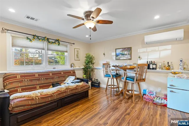 $1,100,000 | 3 Old Farm Road, Verona, NJ 07044