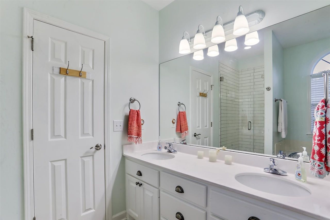 305 River Ridge Cove Brandon, MS 39047 - Photo 18 of 30 Photo 19