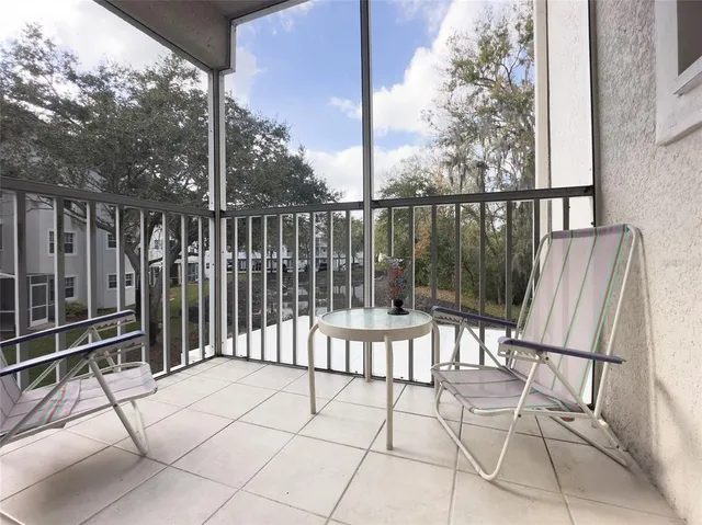 $275,000 | 21107 Fountain View Lane, Unit 5201, Lutz, FL 33558