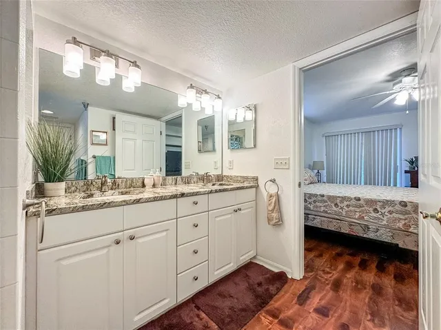 $275,000 | 21107 Fountain View Lane, Unit 5201, Lutz, FL 33558