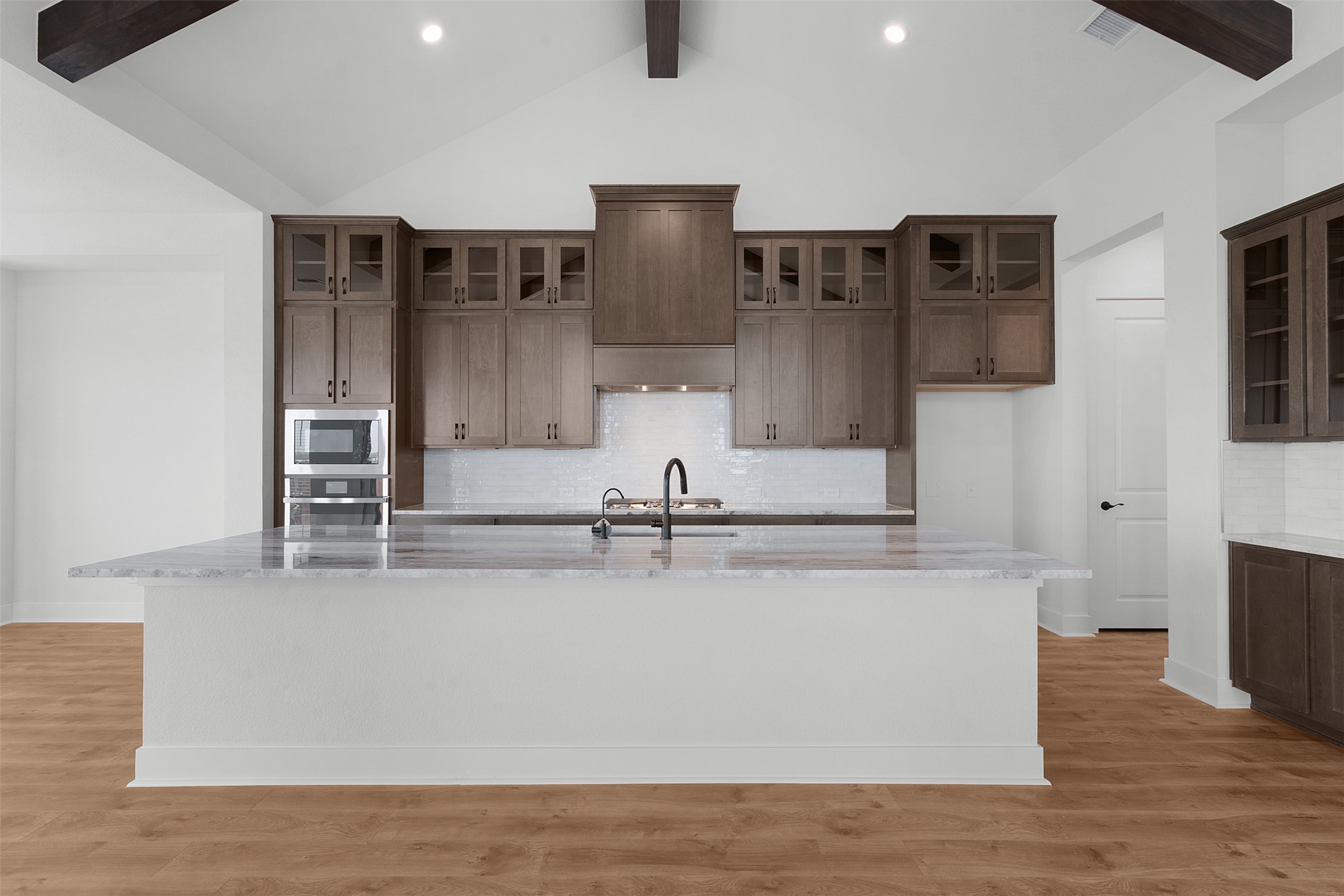 2312 Tobiano Trace Georgetown, TX 78633 - Photo 11 of 33 Kitchen