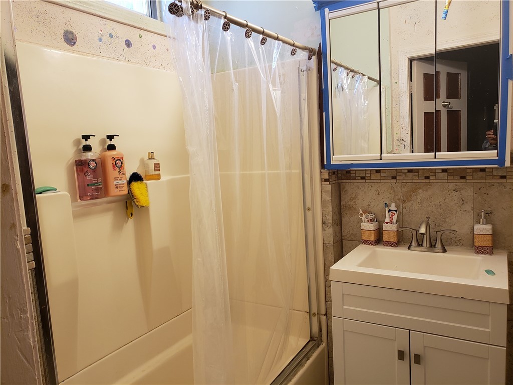 22 Croyland Road Providence, RI 02905 - Photo 15 of 42 Gallery Image 15