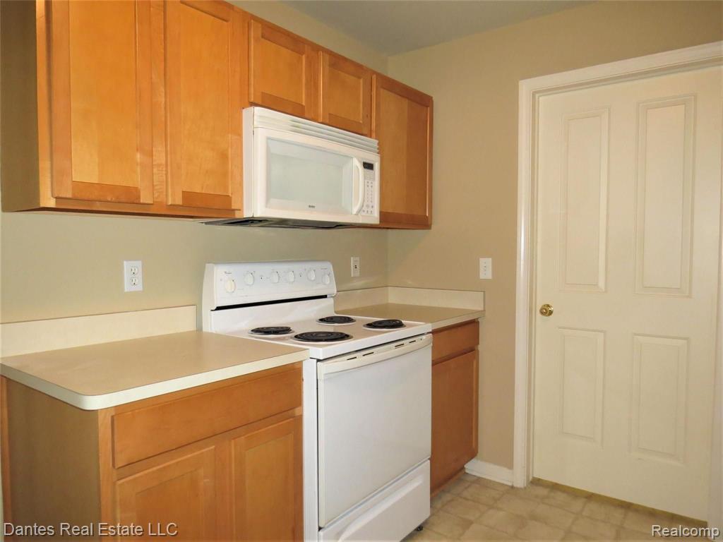 4200 Hampton Ridge Boulevard, Unit 79 Howell, MI 48843 - Photo 29 of 41