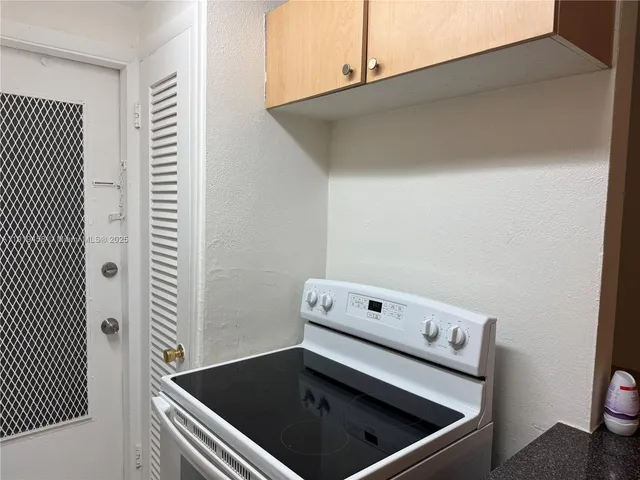 $1,700 | 1851 Northeast 168th Street, Unit A2, North Miami Beach, FL 33162