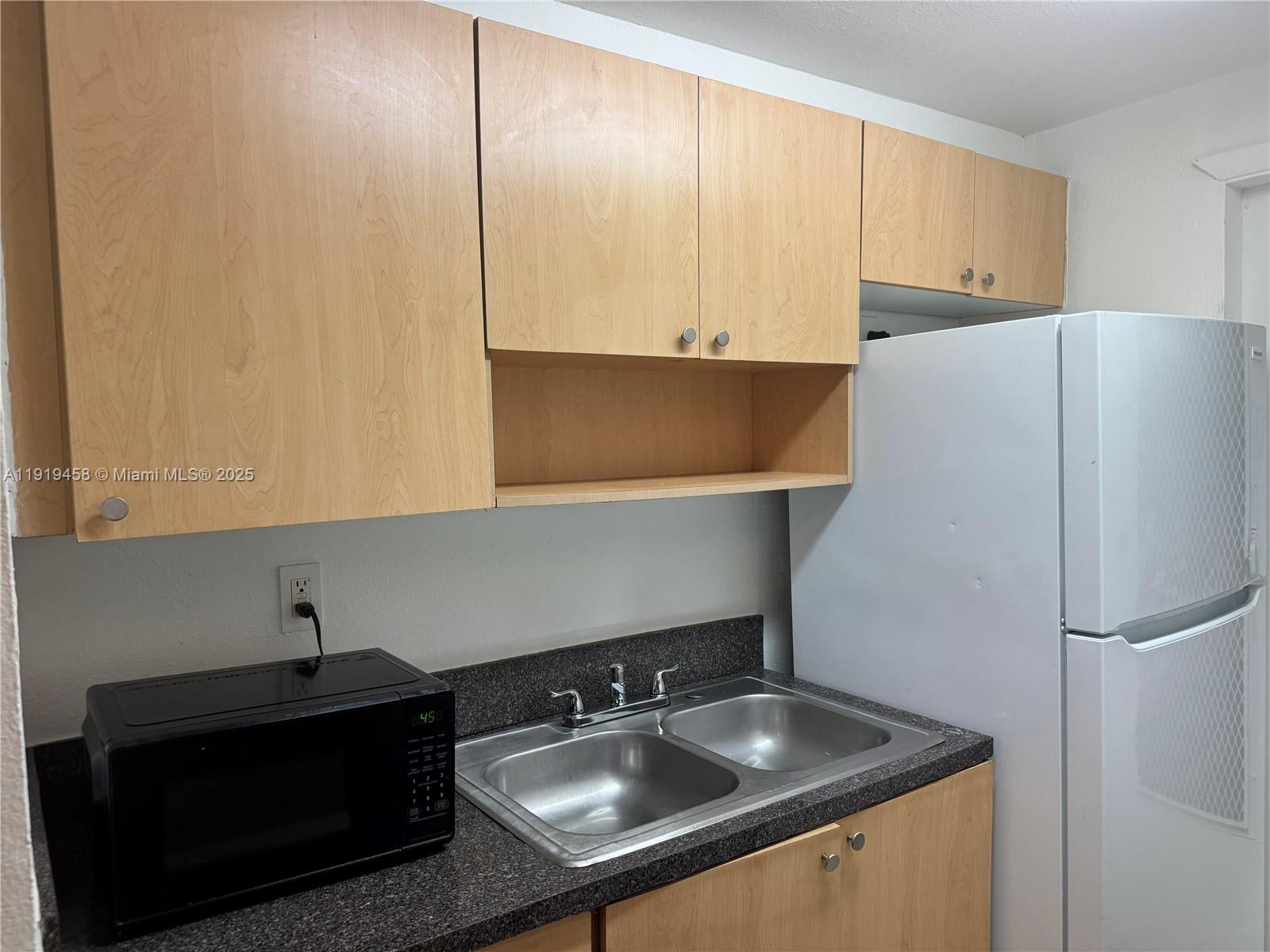 1851 Northeast 168th Street, Unit A2 North Miami Beach, FL 33162 - Photo 19 of 30