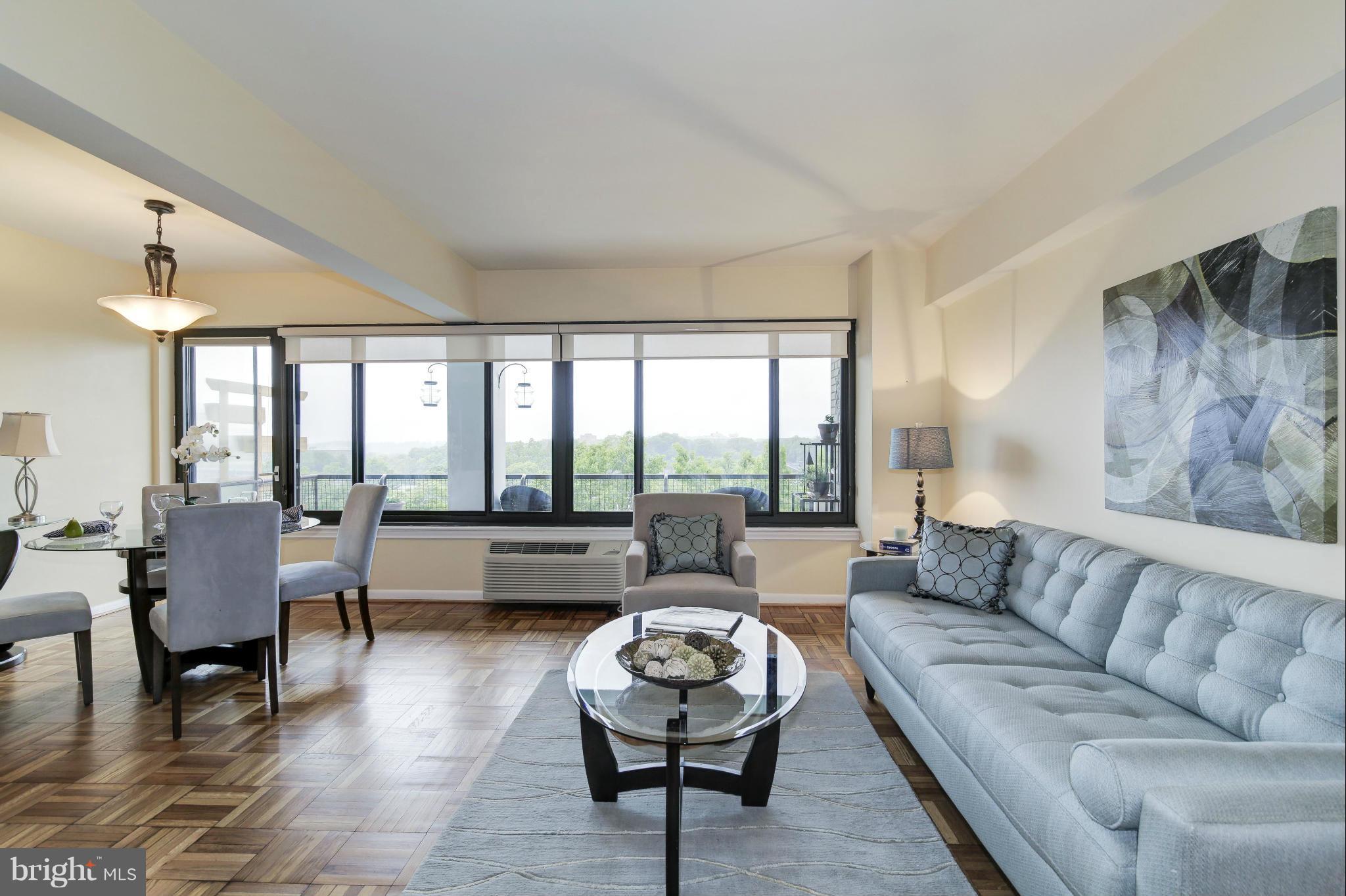 3601 Wisconsin Avenue Northwest, Unit 602 Washington, DC 20016 - Photo 5 of 21 Living Room