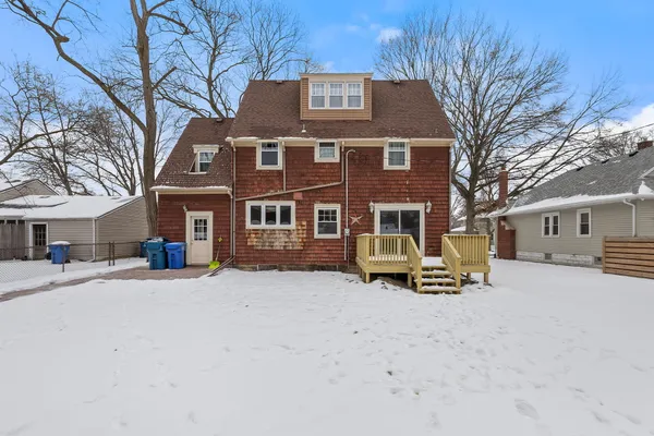 a car parked in front of a building