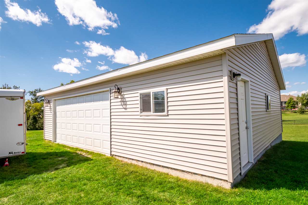3120 West Point Circle Riverside, IA 52327 - Photo 46 of 48 Gallery Image 46