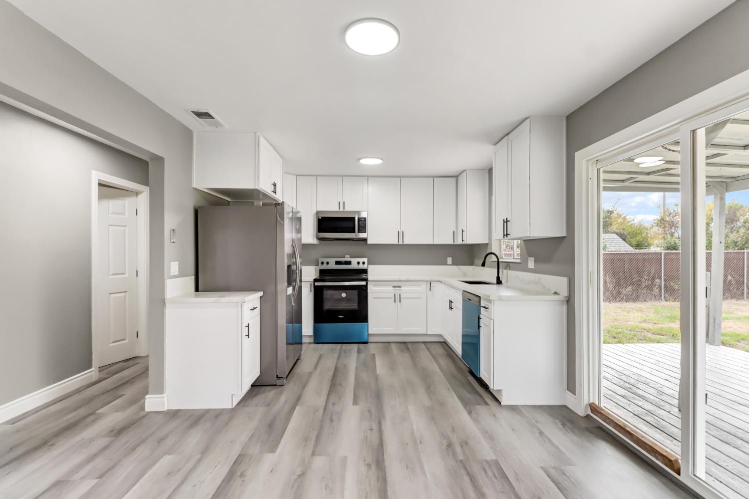 983 Kay Street Olivehurst, CA 95961 - Photo 13 of 46