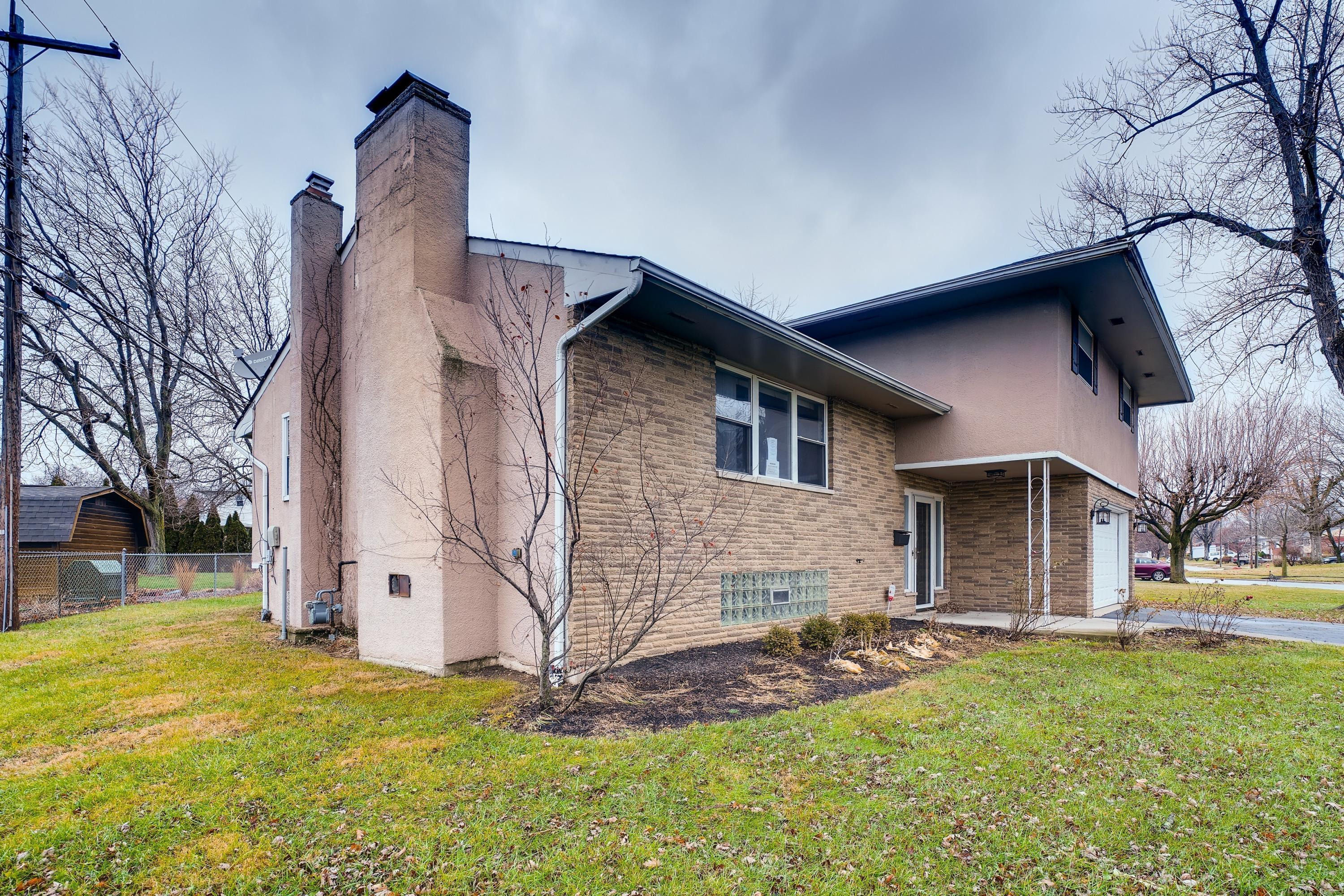 1837 Kenview Road Columbus, OH 43209 - Photo 2 of 22