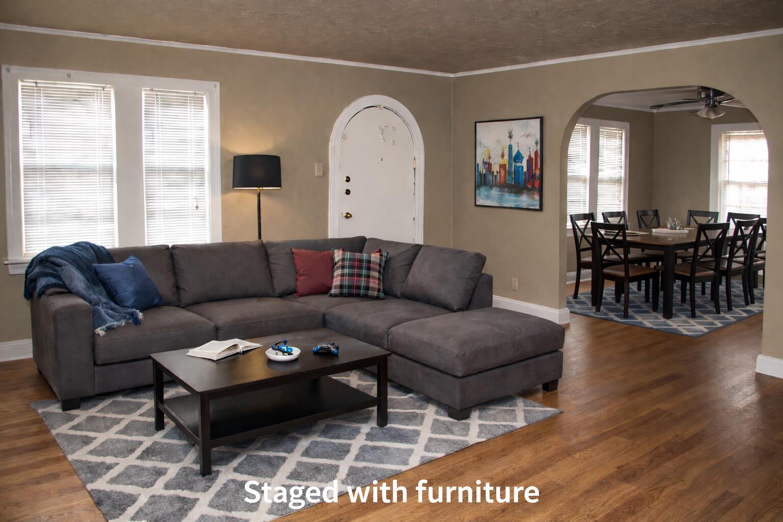 2222 17th Street Lubbock, TX 79401 - Photo 3 of 16 Living room and dining room