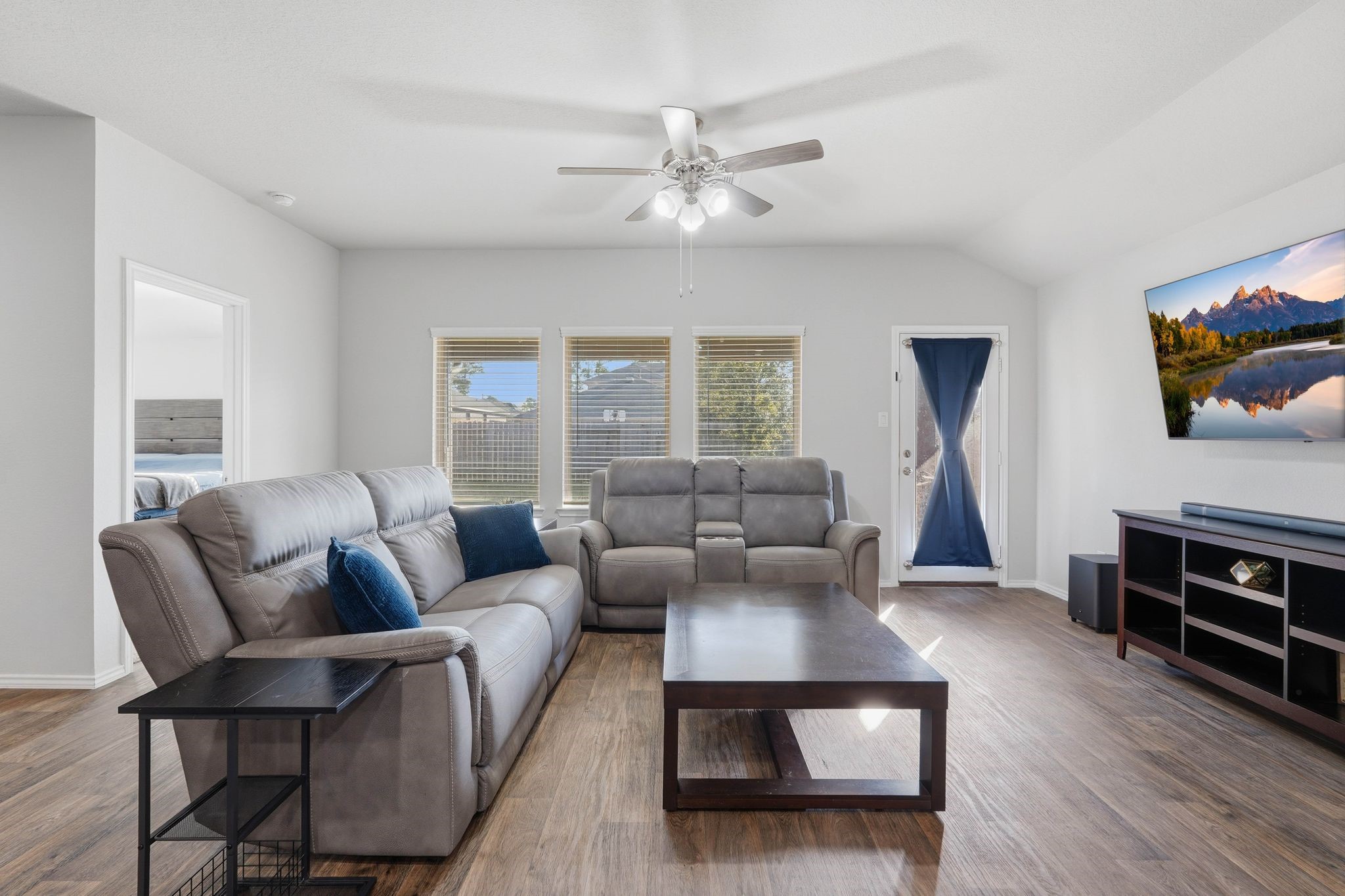 11519 Parrot Fish Court Conroe, TX 77304 - Photo 11 of 43