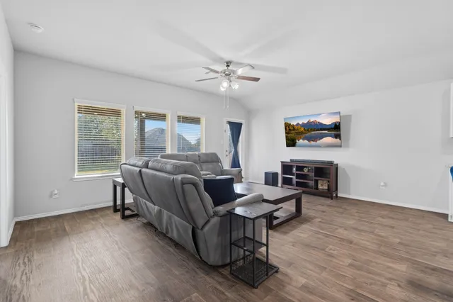 $290,000 | 11519 Parrot Fish Court, Conroe, TX 77304