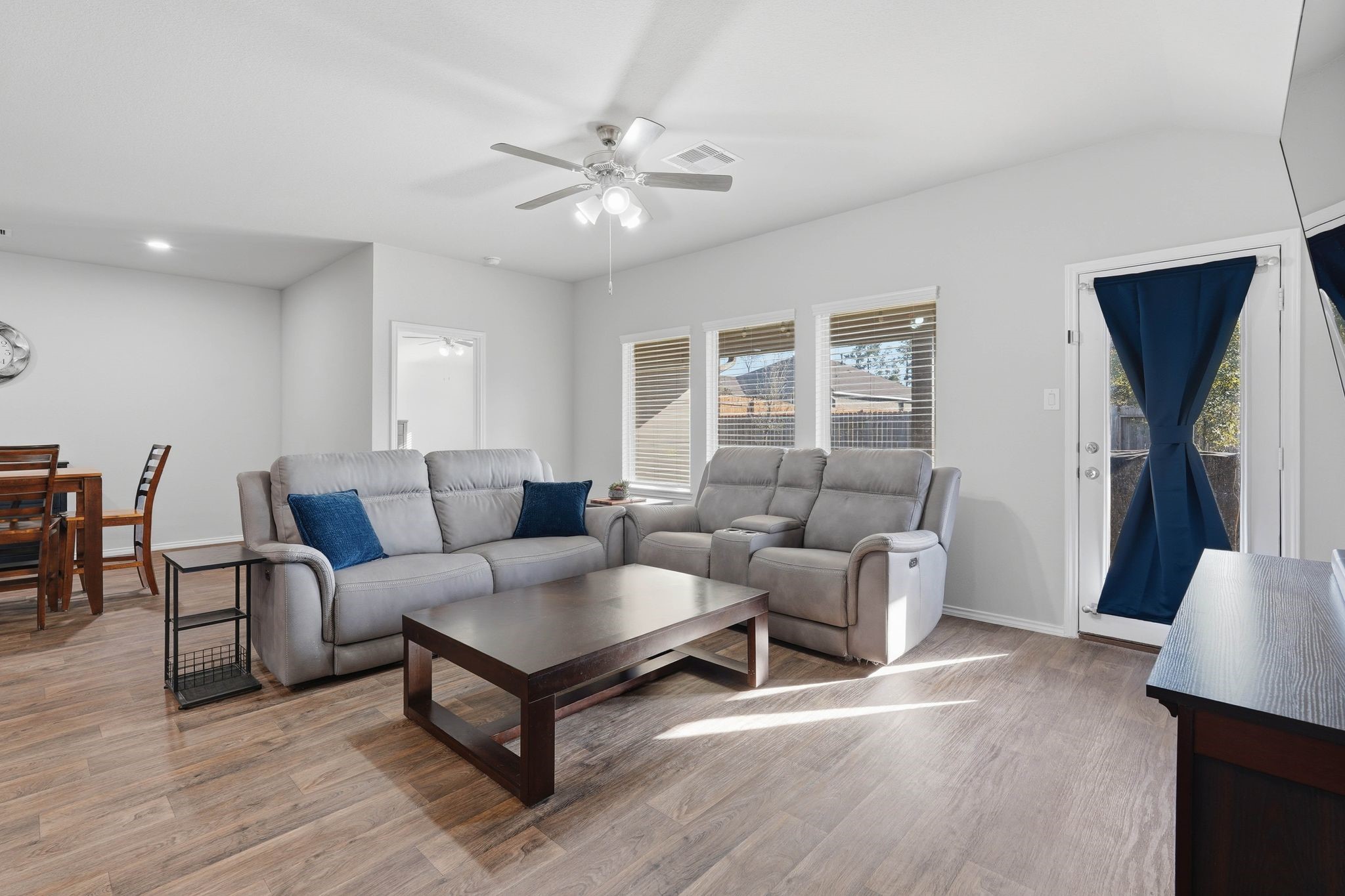 11519 Parrot Fish Court Conroe, TX 77304 - Photo 9 of 43