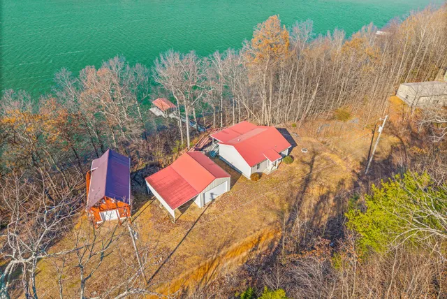 $425,000 | 359 Riverview Drive, Dover, TN 37058