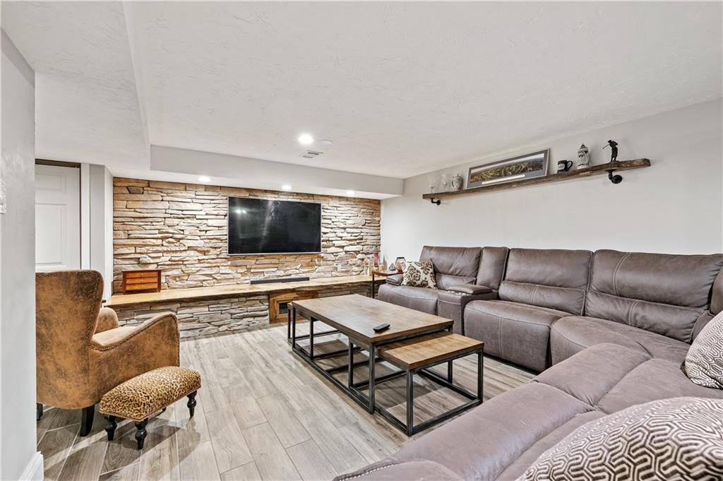 1711 Partridge Run Road Pittsburgh, PA 15241 - Photo 21 of 25 Gallery Image 21