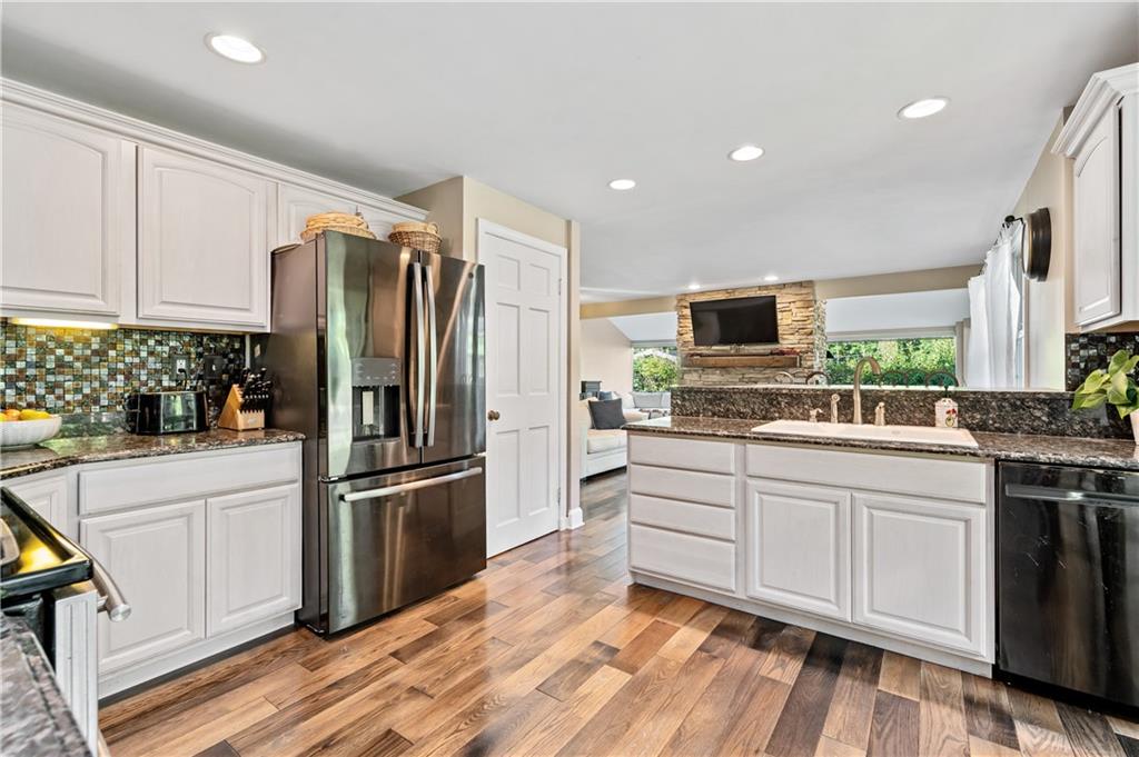 1711 Partridge Run Road Pittsburgh, PA 15241 - Photo 7 of 25 Gallery Image 7