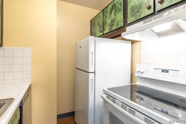 $1,500 | 493 Delaware Avenue, Unit 3, Buffalo, NY 14202
