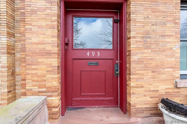 $1,500 | 493 Delaware Avenue, Unit 3, Buffalo, NY 14202