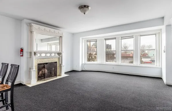 $1,500 | 493 Delaware Avenue, Unit 3, Buffalo, NY 14202