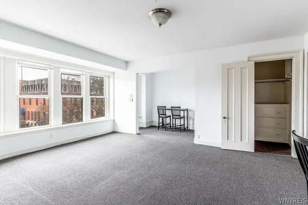 $1,500 | 493 Delaware Avenue, Unit 3, Buffalo, NY 14202