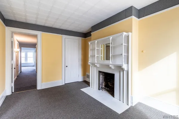 $1,500 | 493 Delaware Avenue, Unit 3, Buffalo, NY 14202