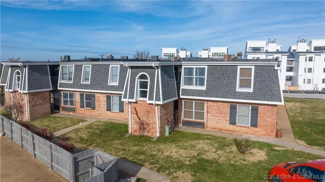 $119,900 | 1118 Passover Road, Unit 214E, Osage Beach, MO 65065