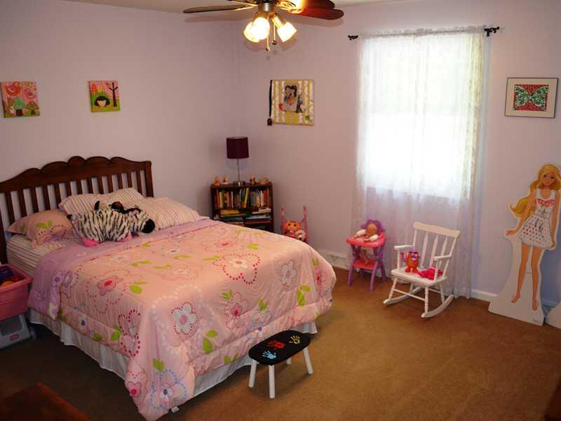 571 South Restin Road Greenwood, IN 46142 - Photo 14 of 24 Gallery Image 14