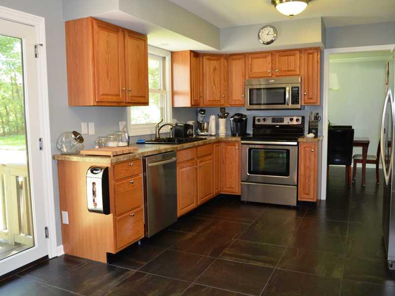 571 South Restin Road Greenwood, IN 46142 - Photo 7 of 24 Gallery Image 7