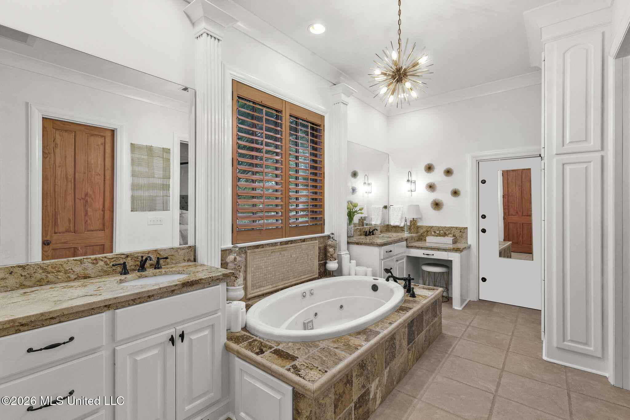 113 Carlton Boulevard Ridgeland, MS 39157 - Photo 36 of 82 Primary Bath with Jetted Tub