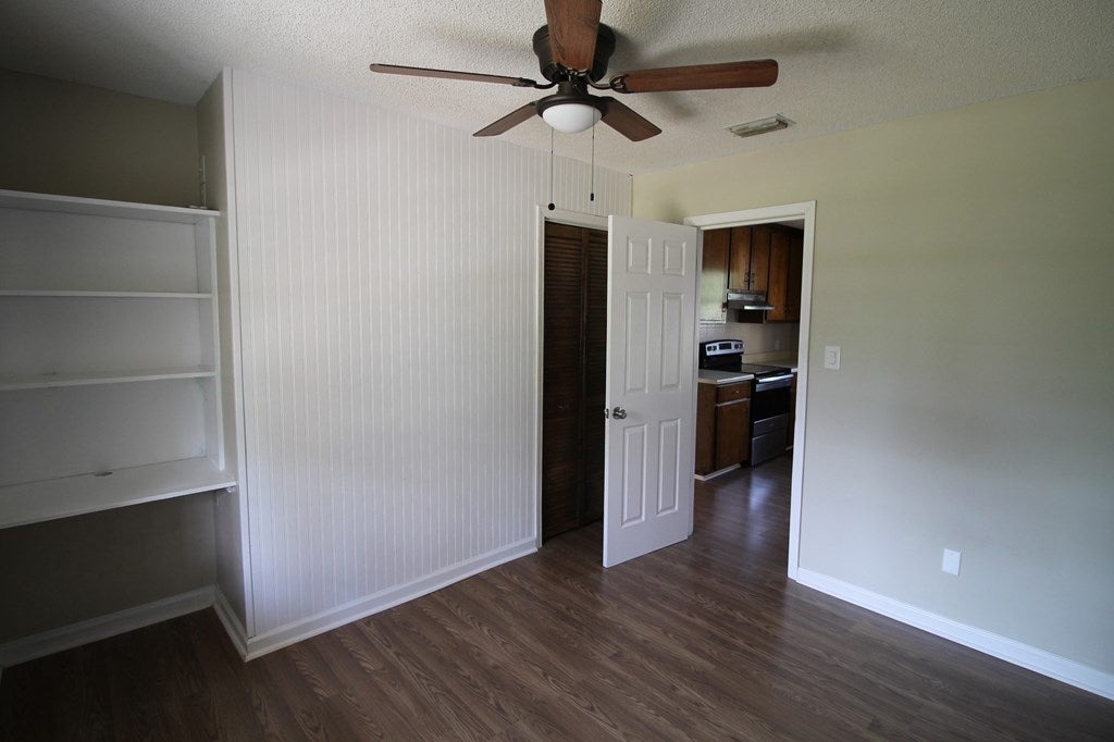 3941 Greenridge Road Valdosta, GA 31605 - Photo 11 of 35 Gallery Image 11