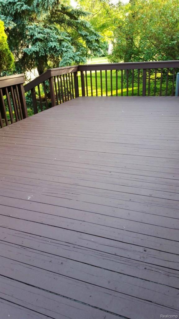 40357 Guilford Novi, MI 48375 - Photo 25 of 30 The deck has been recently sealed.