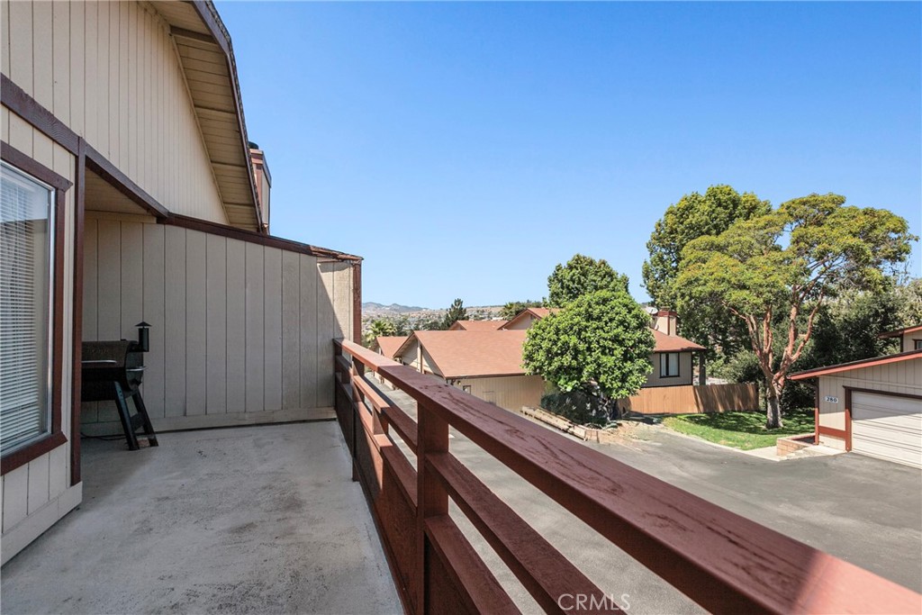 282 Robles Road, Unit 19 Arroyo Grande, CA 93420 - Photo 23 of 24 a view of a house with a street