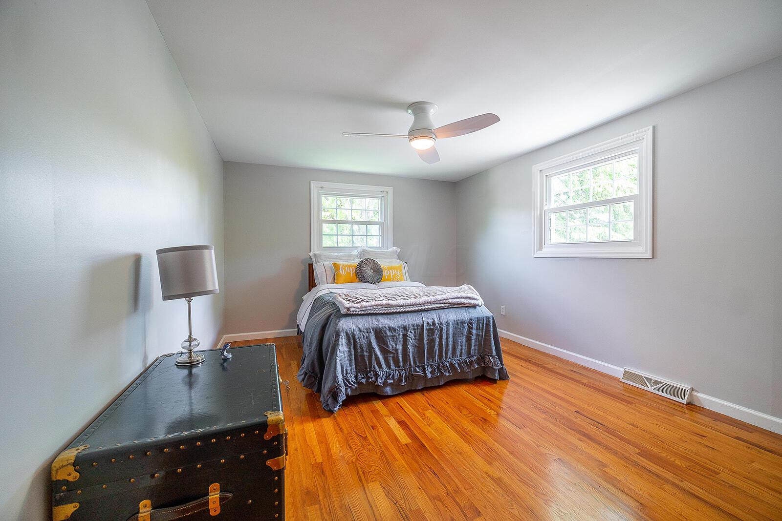 2091 Pinebrook Road Columbus, OH 43220 - Photo 49 of 72 Bedroom 3