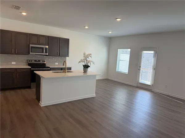 $2,800 | 6715 Armonia Drive, Mableton, GA 30126