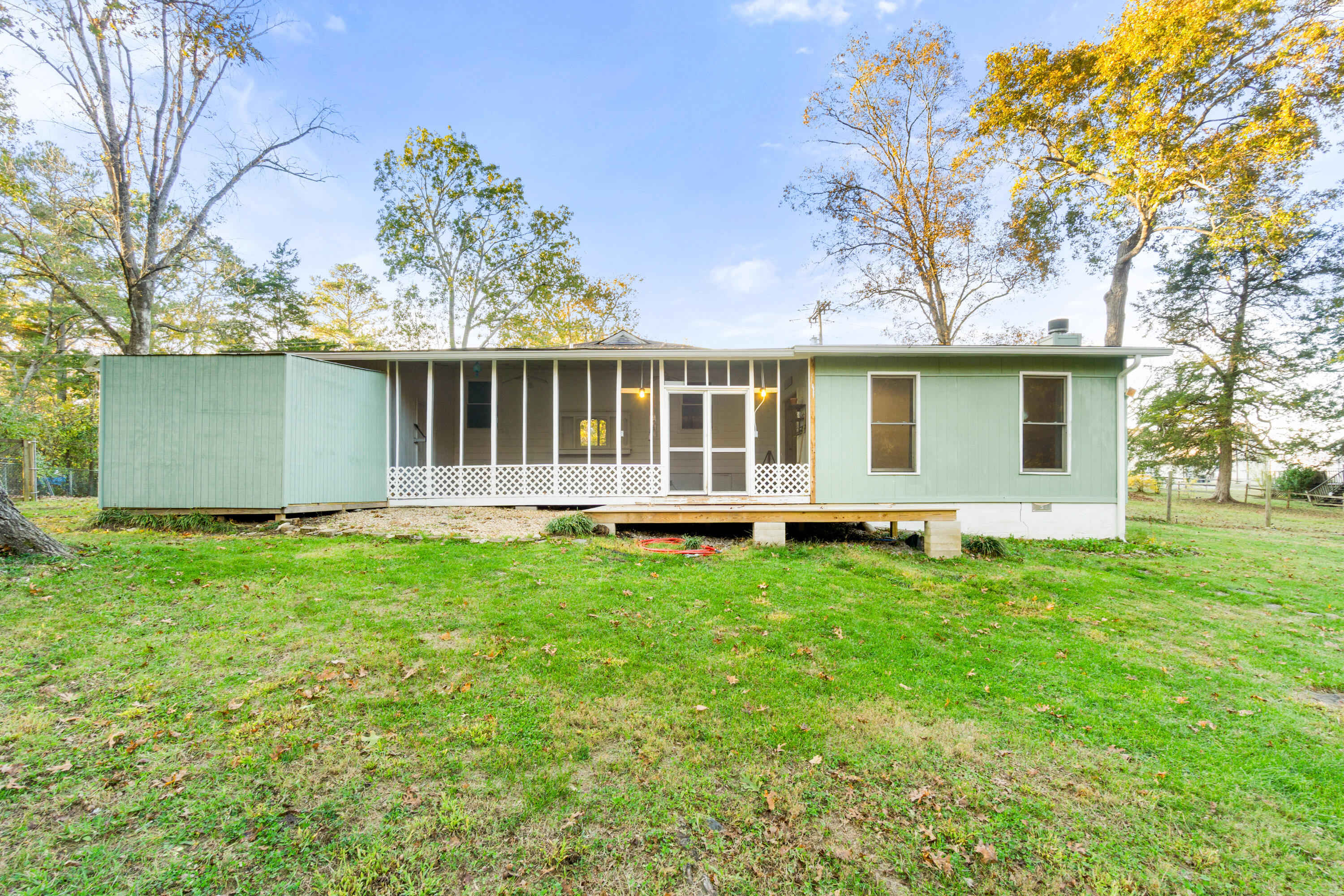 103 Cross Street Chickamauga, GA 30707 - Photo 5 of 43 103 Cross St-8