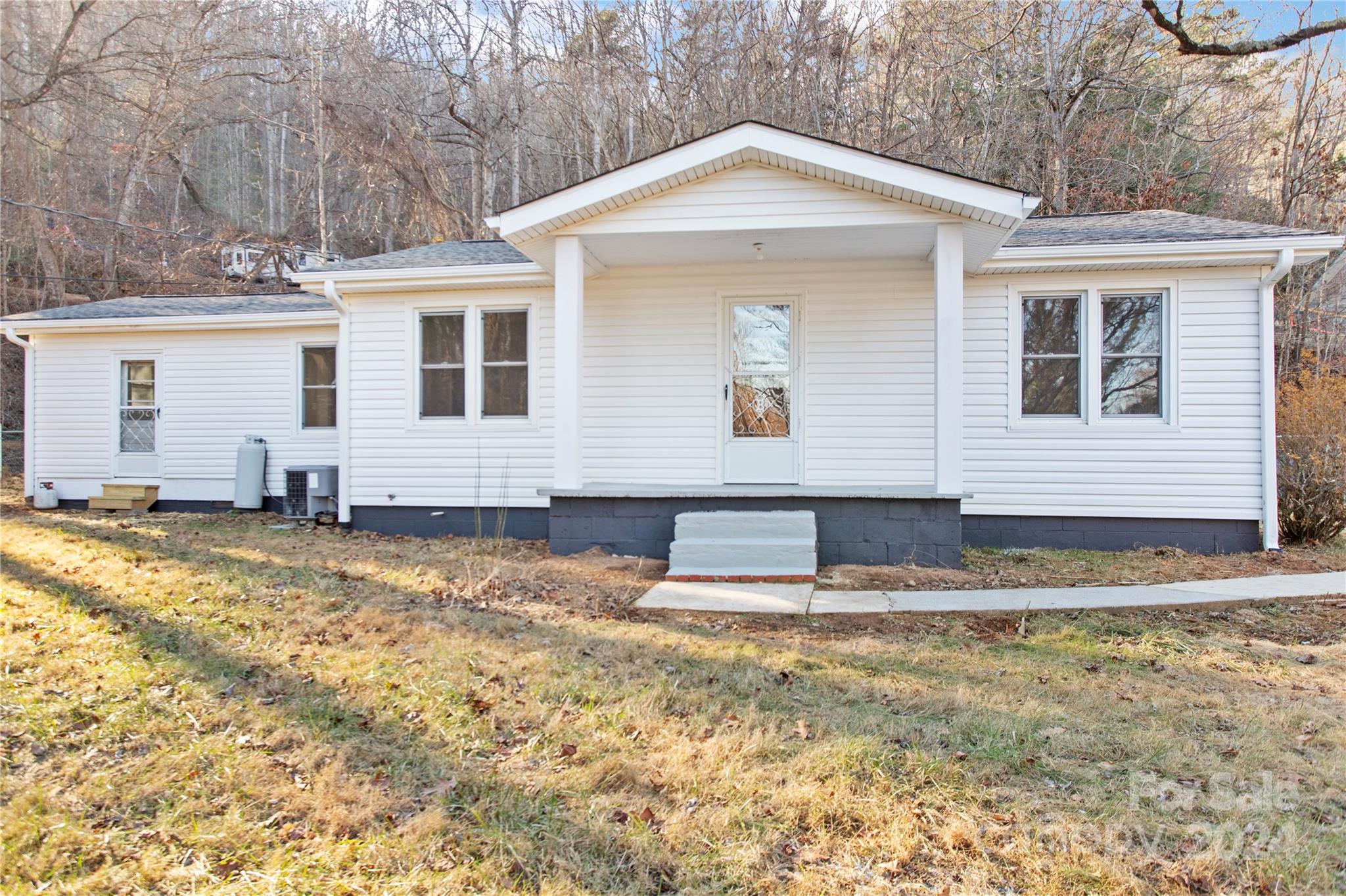552 Bailey Road Asheville, NC 28806 - Photo 1 of 16 Gallery Image 1