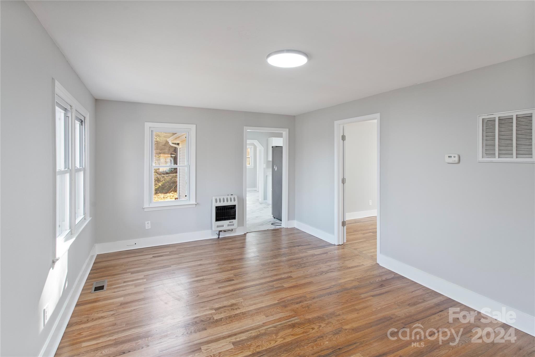 552 Bailey Road Asheville, NC 28806 - Photo 4 of 16 Gallery Image 4
