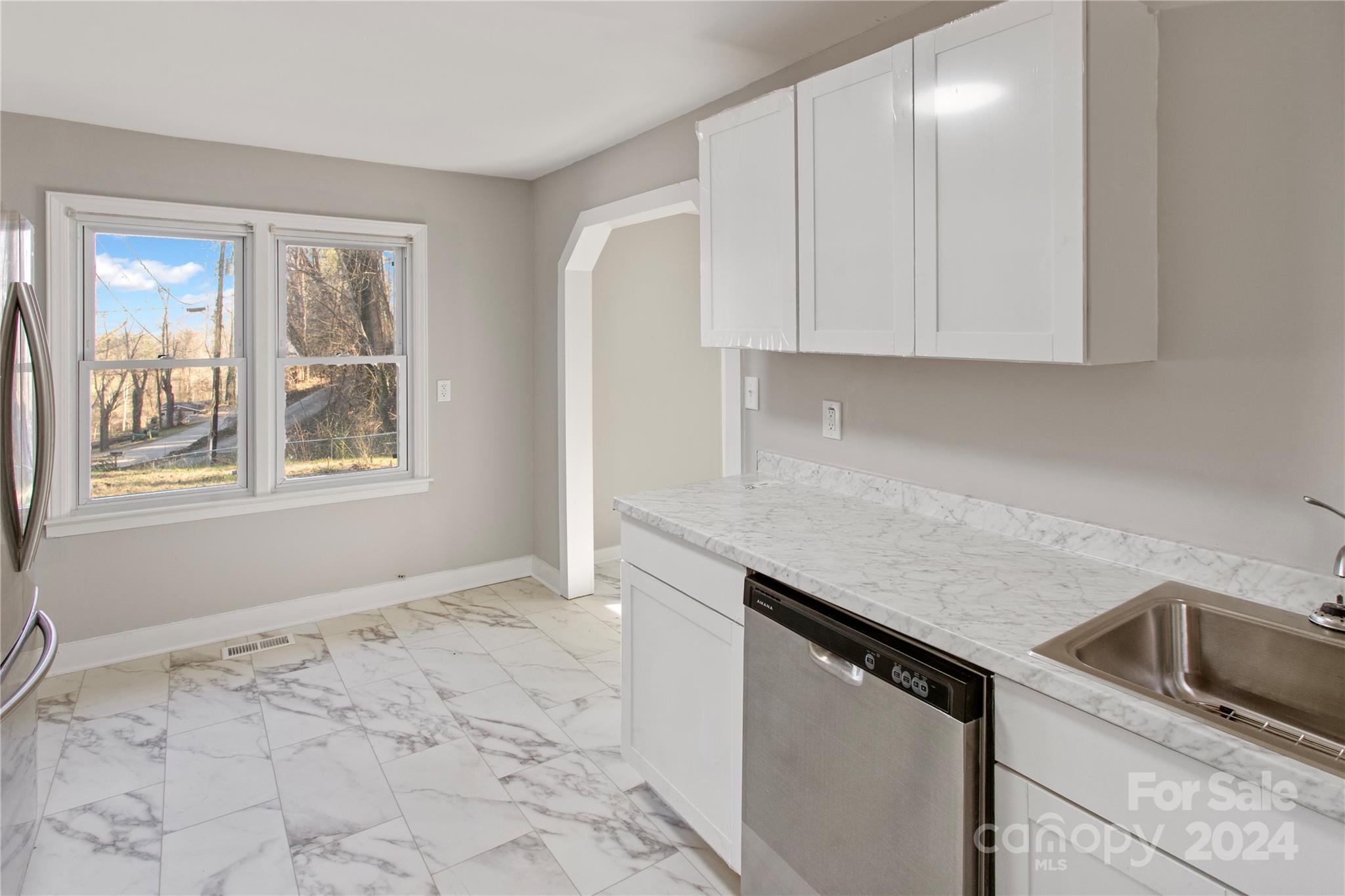 552 Bailey Road Asheville, NC 28806 - Photo 7 of 16 Gallery Image 7