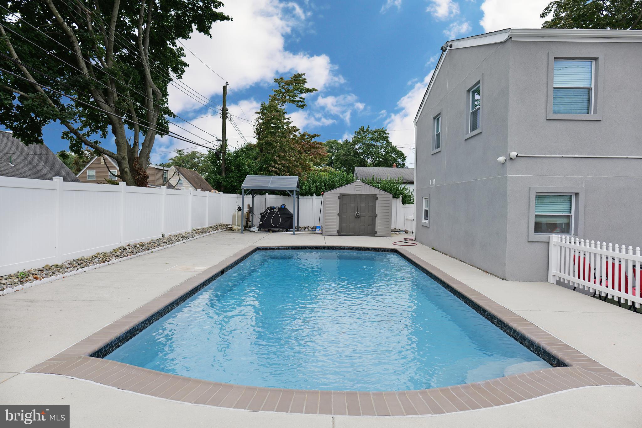 2748 Springhill Road Secane, PA 19018 - Photo 5 of 90