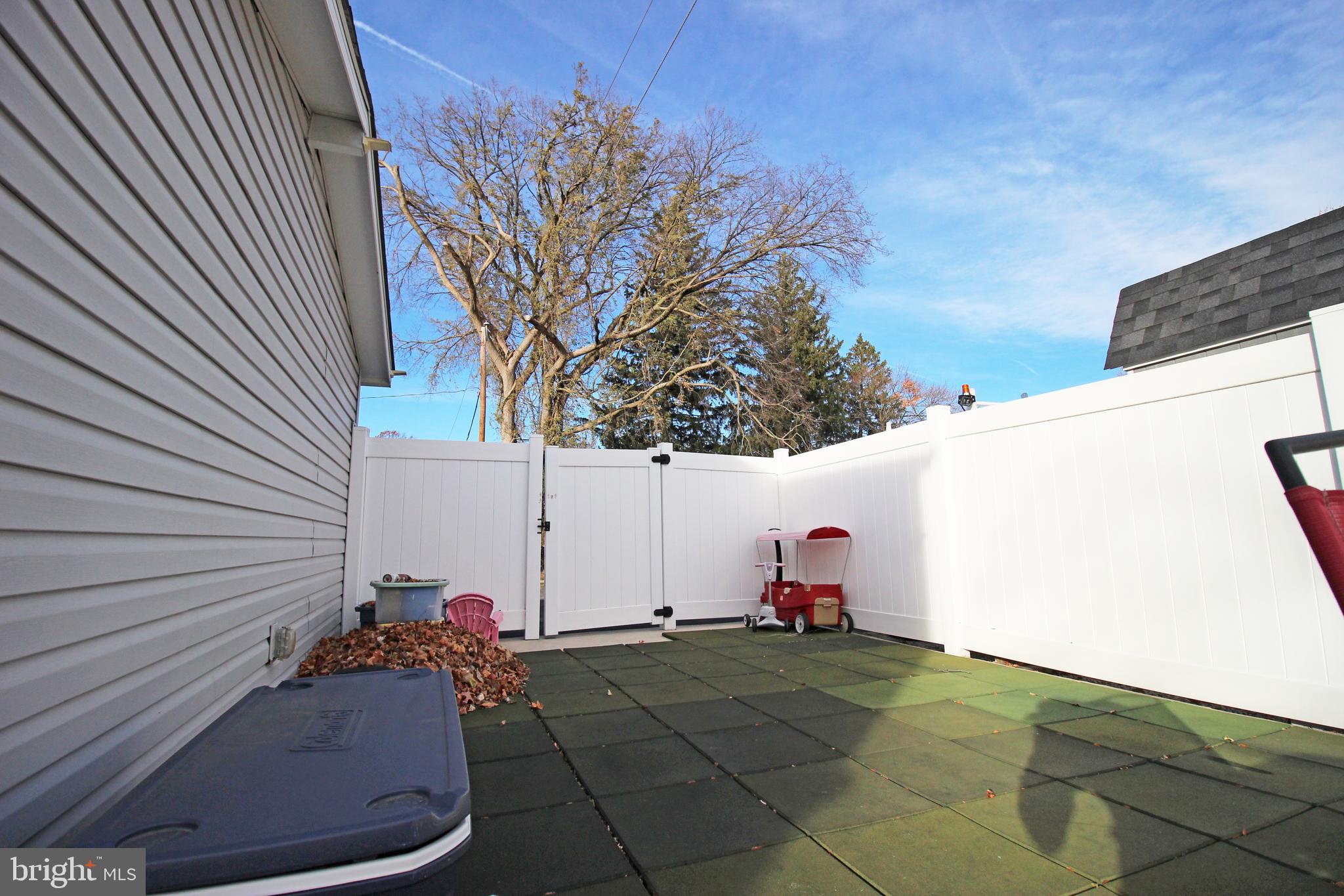 2748 Springhill Road Secane, PA 19018 - Photo 82 of 90