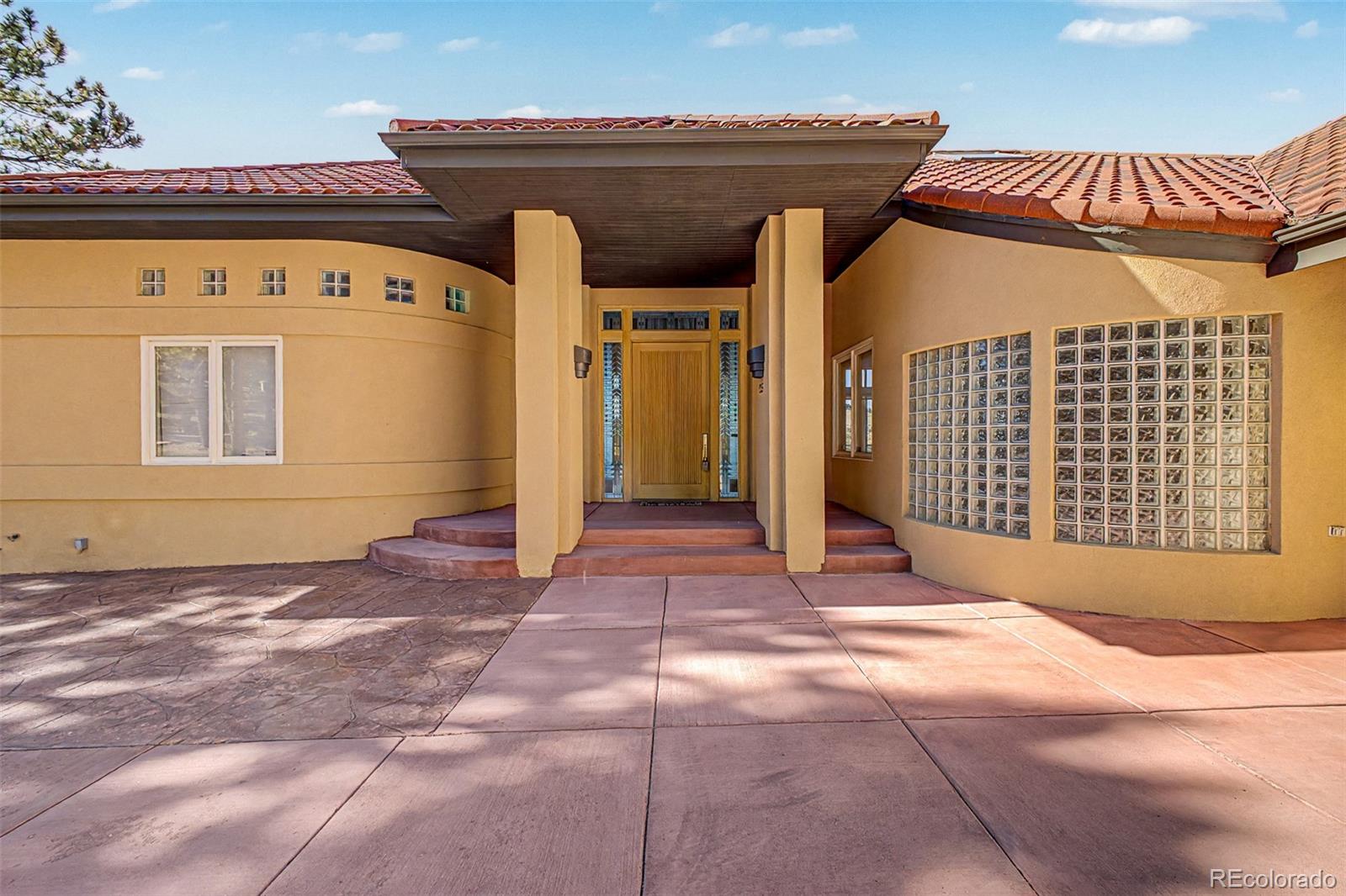 935 Castle Ridge Road Golden, CO 80401 - Photo 3 of 50 Gallery Image 3