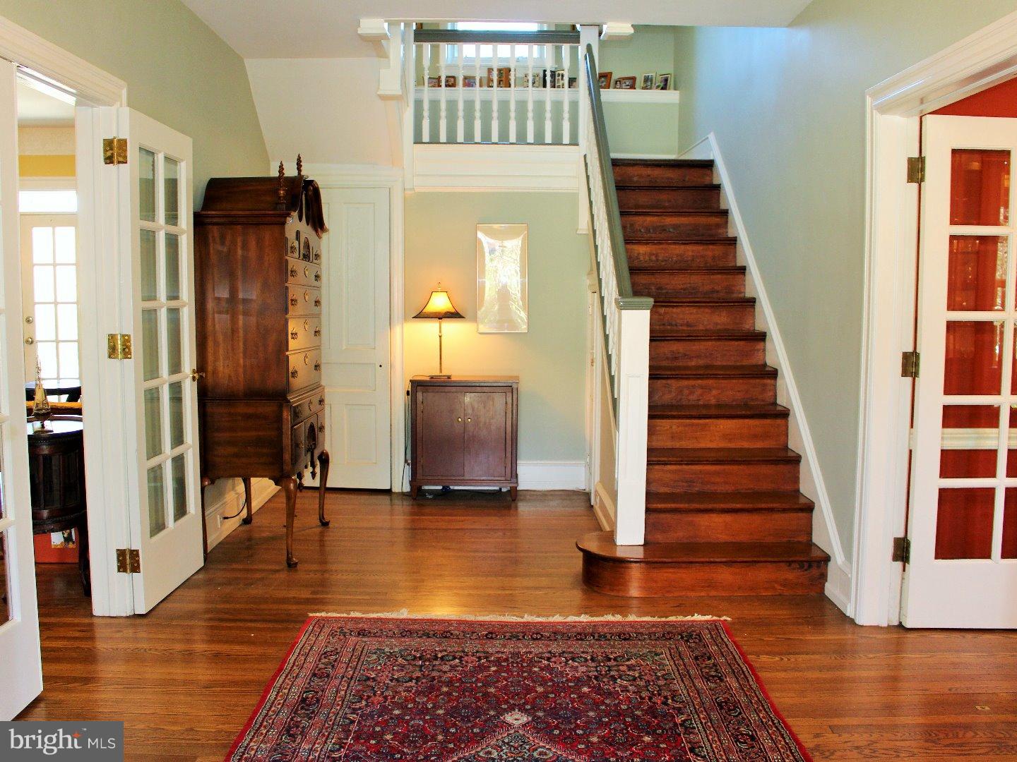 315 South Chester Road Swarthmore, PA 19081 - Photo 3 of 25 Foyer